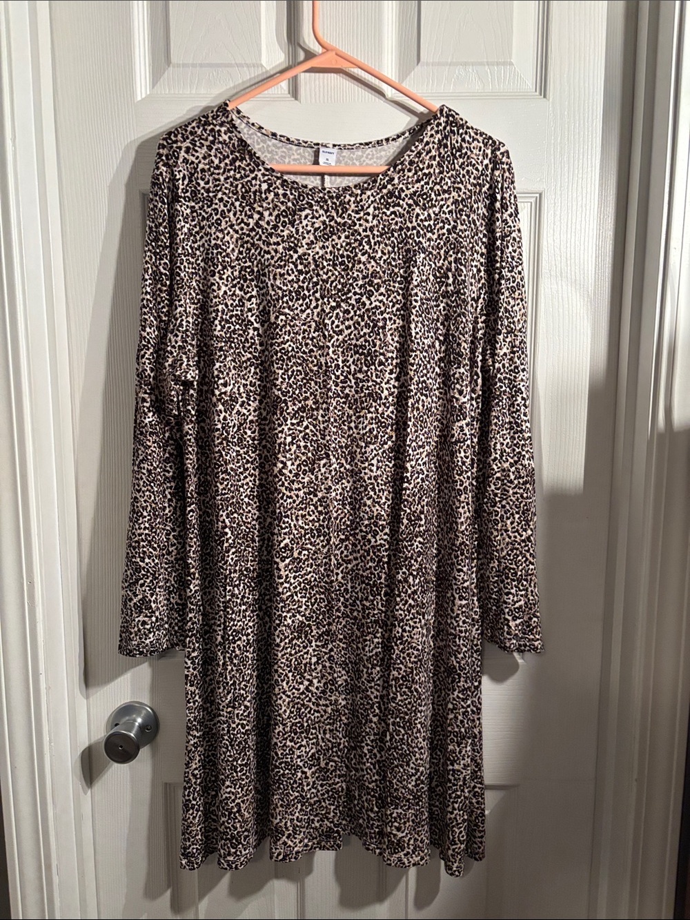 Old Navy Long-Sleeve Leopard Print Dress in Brown and Black